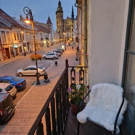Marina Old Town With 1 Free Parking Offsite * Košice