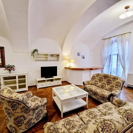 Marina Old Town With 1 Free Parking Offsite