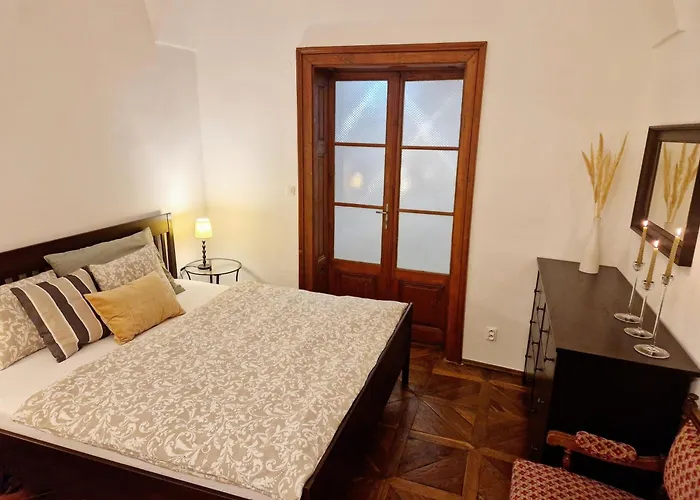 Marina Old Town With 1 Free Parking Offsite *